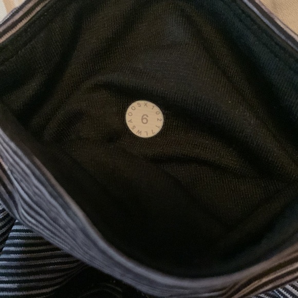 Lululemon Leggings Size 6 - Picture 4 of 4